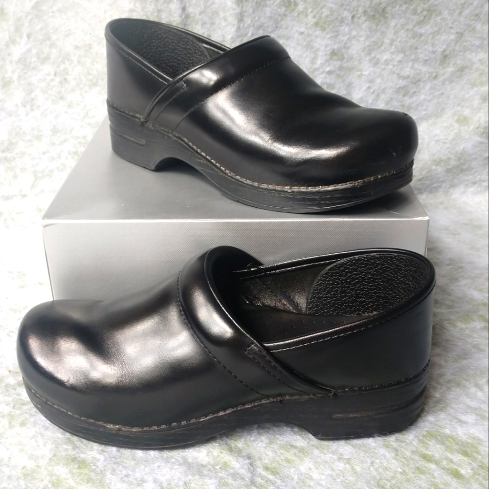 Dansko Black Professional XP Clog 42 Wide Width